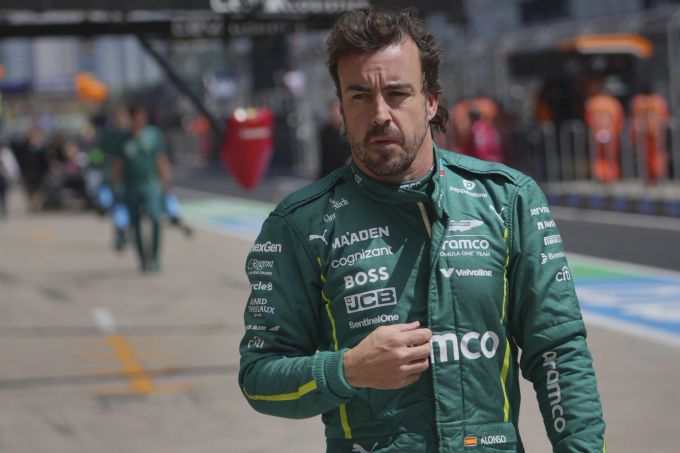 Fernando Alonso spricht sich gegen ein V10-Comeback in der Formel 1 aus. Fernando Alonso Formel 1
