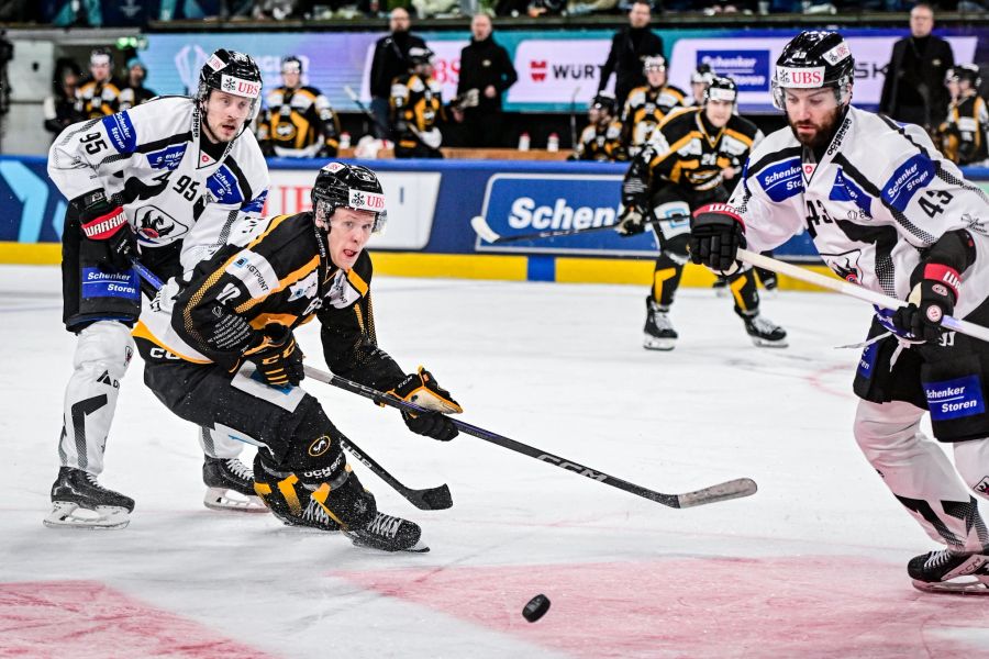 Fribourg-Gottéron Kärpät Spengler Cup