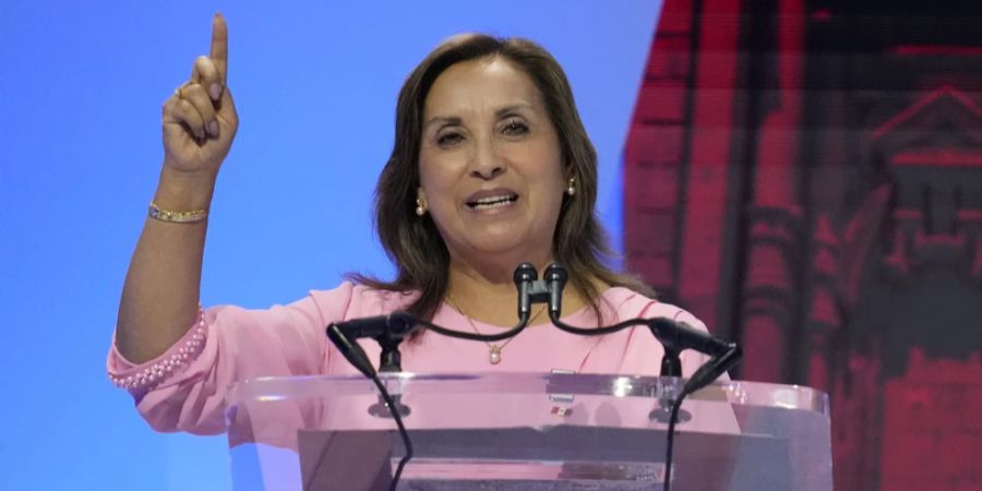 Dina Boluarte Staatspräsidentin Peru