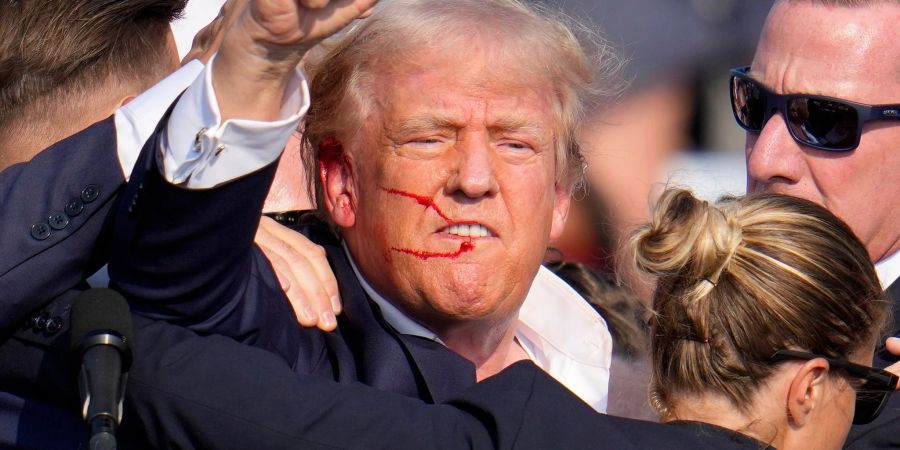 Bei dem Attentat im Juli wurde Trump am Ohr verletzt. (Archivbild)