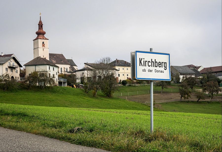 Medienberichten zufolge haben sich die Einwohner in ihren Häusern verschanzt.