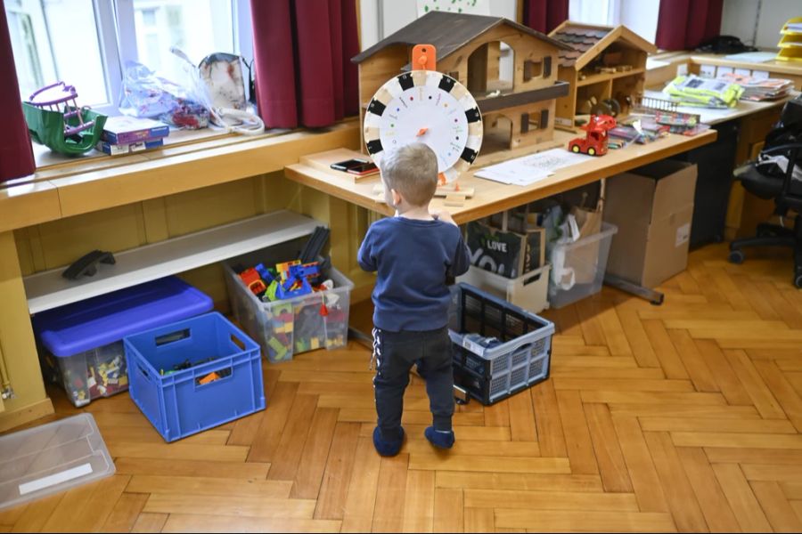 An Schulen werden diese queeren Kinder oft gemobbt. Sie fühlen sich nicht sicher. (Symbolbild)