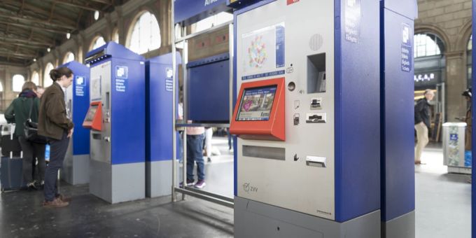 Die SBB prüft rechtliche Schritte gegen Drogendealer, die sie mit sich in Verbindung bringen. (Archivbild) SBB