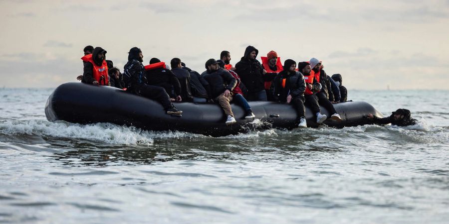 Flüchtlinge Flüchtlingsboot Migration