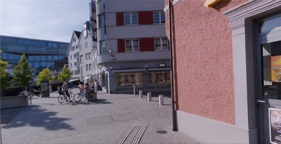 Poller beim Eingang der Weiten Gasse in Baden sorgen für Ärger.