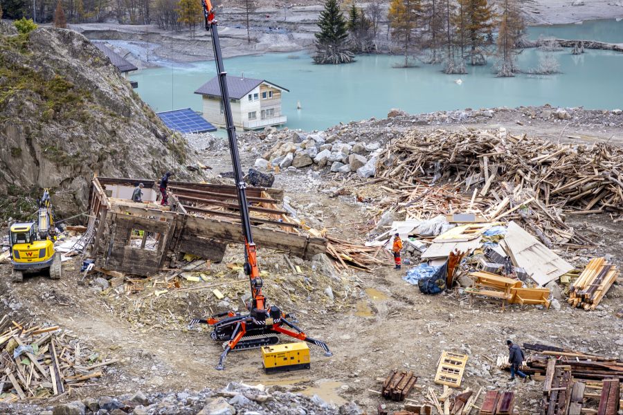 Auch Naturgewalten werden darin thematisiert.