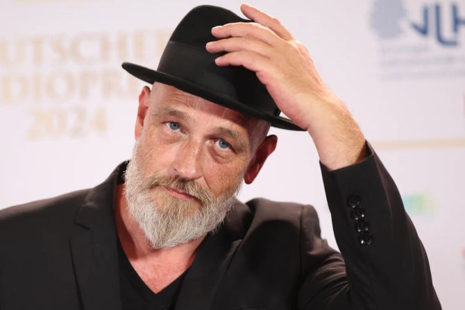 tumor torsten sträter