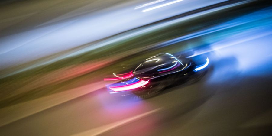 Die Zürcher Kantonspolizei erwischte einen 21-jährigen Raser in Neftenbach mit einer Geschwindigkeitsübertretung von 61 km/h. (Symbolbild)