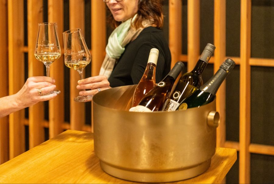Im Restaurant legt man viel Wert auf eine gute Weinbegleitung zum Essen.