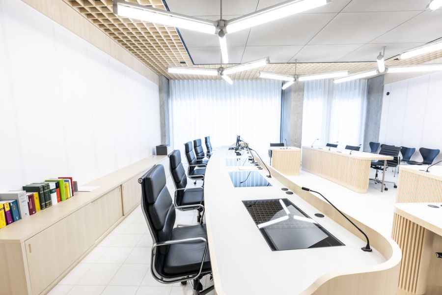 Der britische Staatsanwalt stützt sich zudem auf ein neues Gesetz mit härteren Strafen für Überfahrten. (Symbolbild)