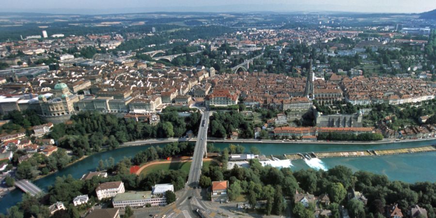 Berner Museen wollen rund um den Helvetiaplatz (unten) ein Museumsquartier entwickeln. (Archivbild)