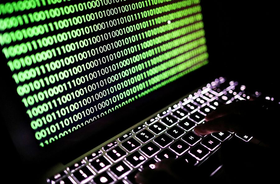 Täter, die online Identitätsdiebstahl begehen, haben oft dieselbe Vorgehensweise.
