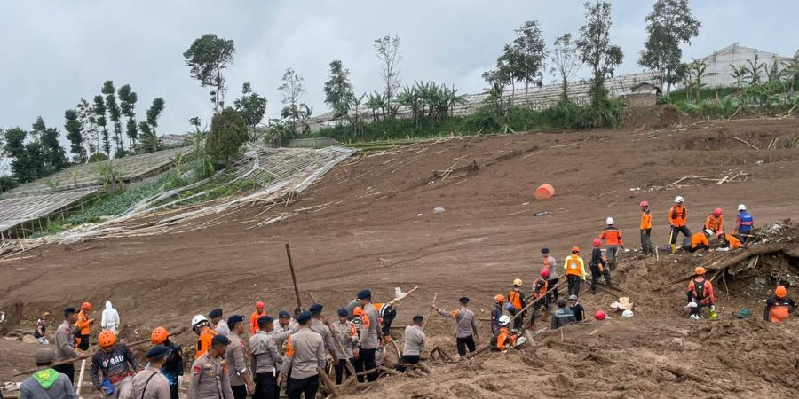 indonesien erdrutsch