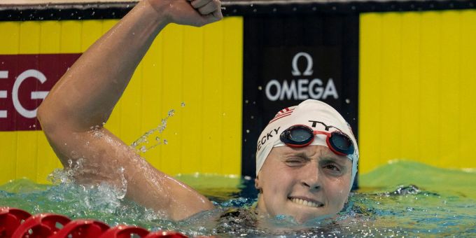 Schwamm im kanadischen Toronto Kurzbahn-Weltrekord über 1500 Meter Freistil: Katie Ledecky. Schwamm im kanadischen Toronto Kurzbahn-Weltrekord über 1500 Meter Freistil: Katie Ledecky.