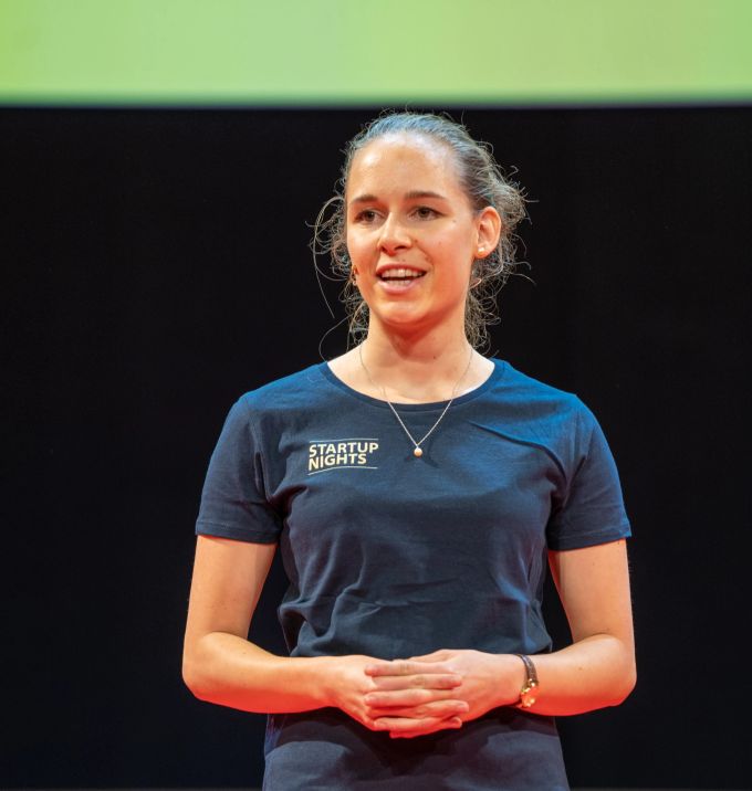 Alyssia Kugler spricht an den Startup Nights. Startup Nights