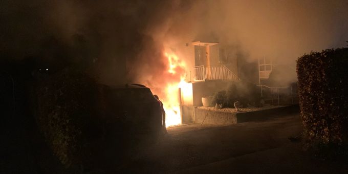 Widnau: Garage in Brand Widnau: Garage in Brand