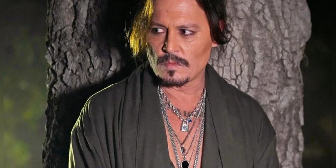 Johnny Depp in der «Savage X Fenty Show Vol. 4» von Rihanna rihanna