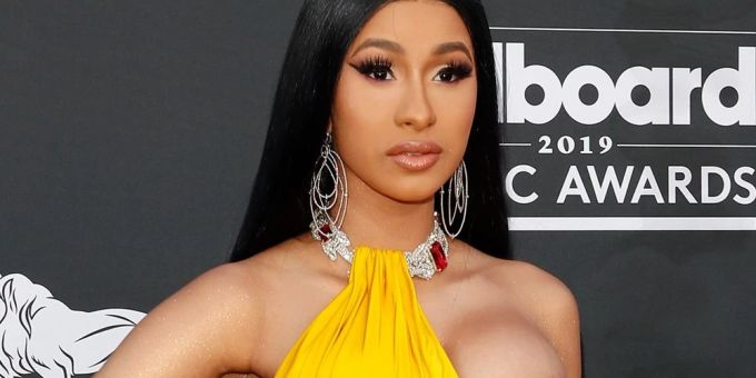 Polizeiermittlung - Cardi B wird der Körperverletzung beschuldigt