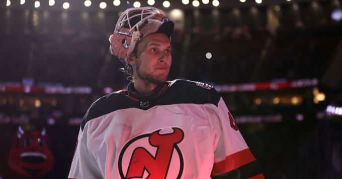 NHL Akira Schmid