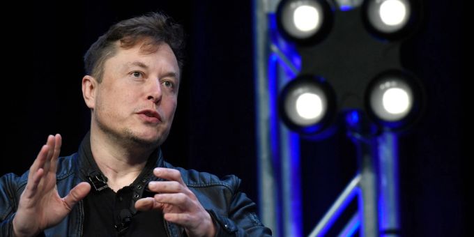Elon Musks Firma Neuralink bekam kürzlich in den USA die Zulassung für klinische Tests an Menschen. Elon Musks Firma Neuralink bekam kürzlich in den USA die Zulassung für klinische Tests an Menschen.