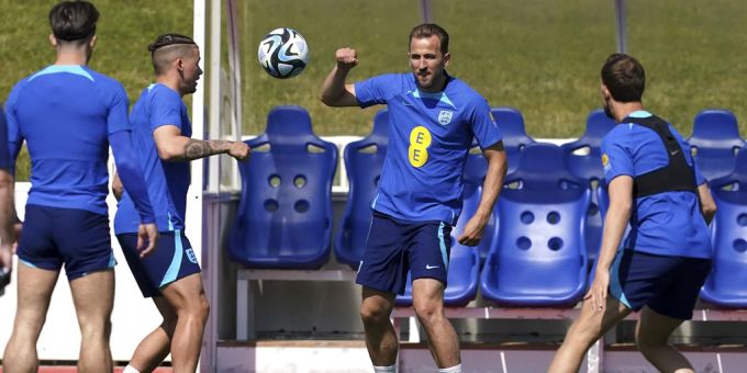 Grealish, Philipps, Kane und Henderson (v.l.) im Training der englischen Nationalmannschaft. England Training