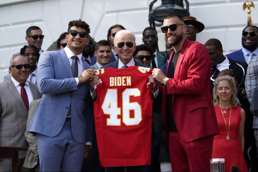 Joe Biden Travis Kelce