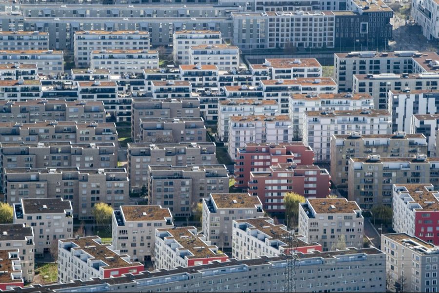 Gleichzeitig sind noch nie so viele Menschen aus der Stadt gezogen wie heutzutage. Über 65 Prozent ziehen allerdings innerhalb des Kantons um.