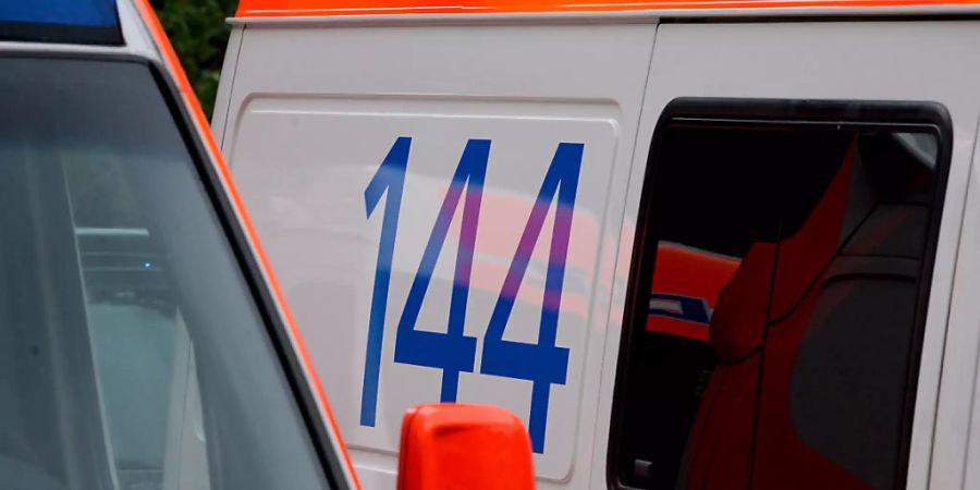 Auf der A2 ist es am Dienstag bei Lamone zu einem schweren Unfall gekommen.