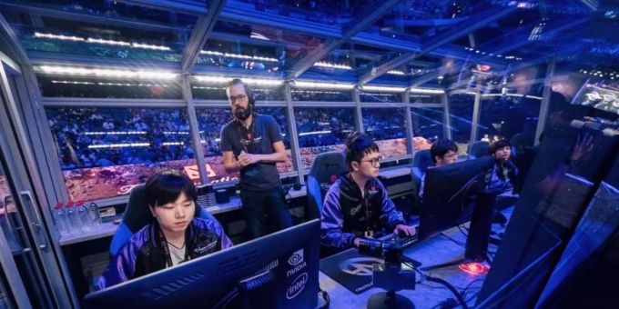 Gemeinsam mit PSG.LGD und Thunder Predator hat sich auch Vici Gaming in das obere Bracket der Playoffs Qualifiziert. Foto: spo Gemeinsam mit PSG.LGD und Thunder Predator hat sich auch Vici Gaming in das obere Bracket der Playoffs Qualifiziert. Foto: spo