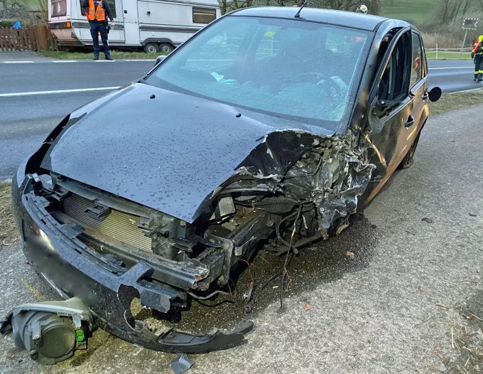 Unfall Wohlhusen Menznau: Die drei verletzten Personen wurden ins Spital gebracht. Menznau Wohlhusen