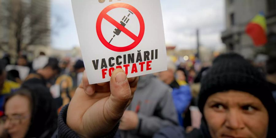 Virus Outbreak Romania Protest