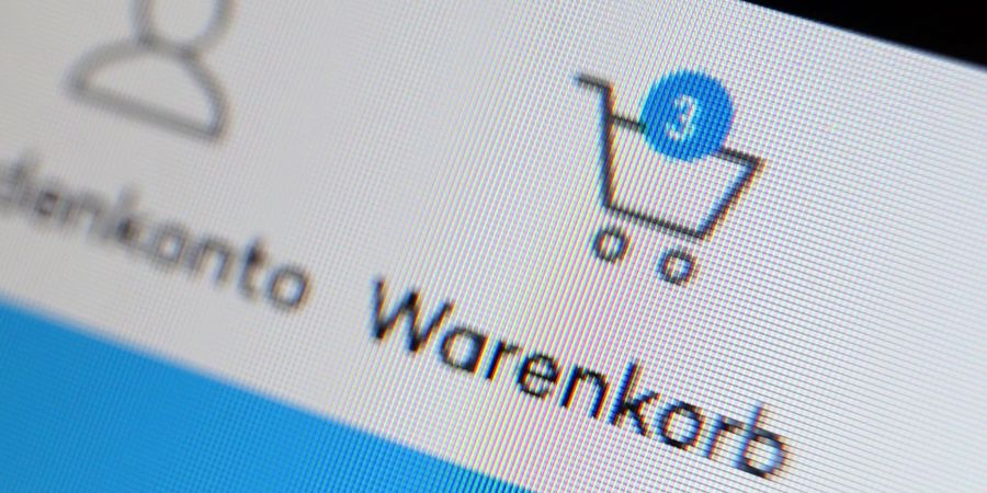 Schnell ab in den Warenkorb und bestellen? Die Umsatzzahlen im Onlinehandel sind zuletzt zurückgegangen.