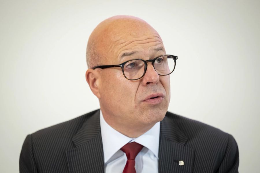 Fabio Regazzi, Präsident des Gewerbeverbands und ebenfalls Mitte-Nationalrat (TI), war früher auch Mitglied des Vorstandsauschusses des Arbeitgeberverbands.