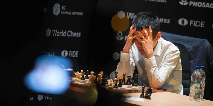 Ding Liren konnte bei der Schach-WM gegen Jan Nepomnjaschtschi ausgleichen. Ding Liren konnte bei der Schach-WM gegen Jan Nepomnjaschtschi ausgleichen.