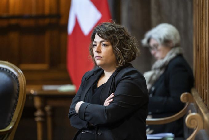 Tamara Funiciello (SP) kann findet es «krass», dass Benjamin Giezendanner (SVP) das Blackfacing nicht verurteilt. SP SVP