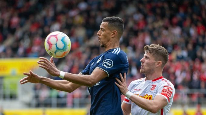 Jan Elvedi (rechts) hat sich in der 2. Bundesliga mit seinen Leistungen einen Namen gemacht. Jan Elvedi
