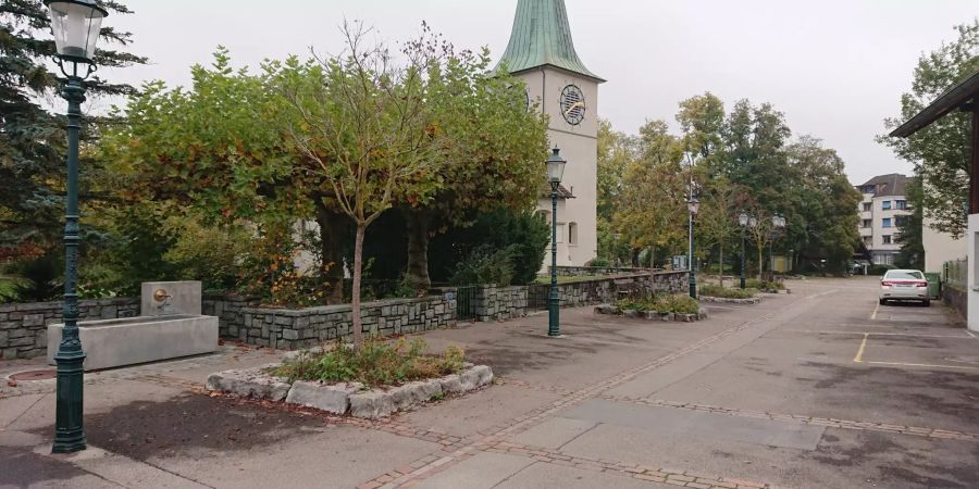 Die Gemeinde Schlieren mit der reformierten Kirche.