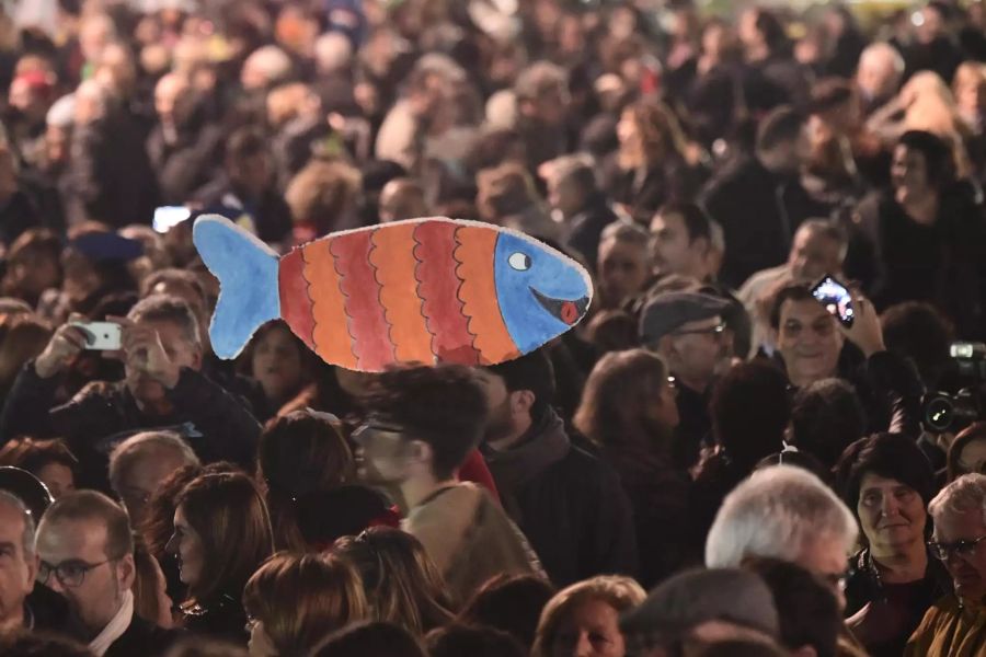 Anti-populist Sardines demostration