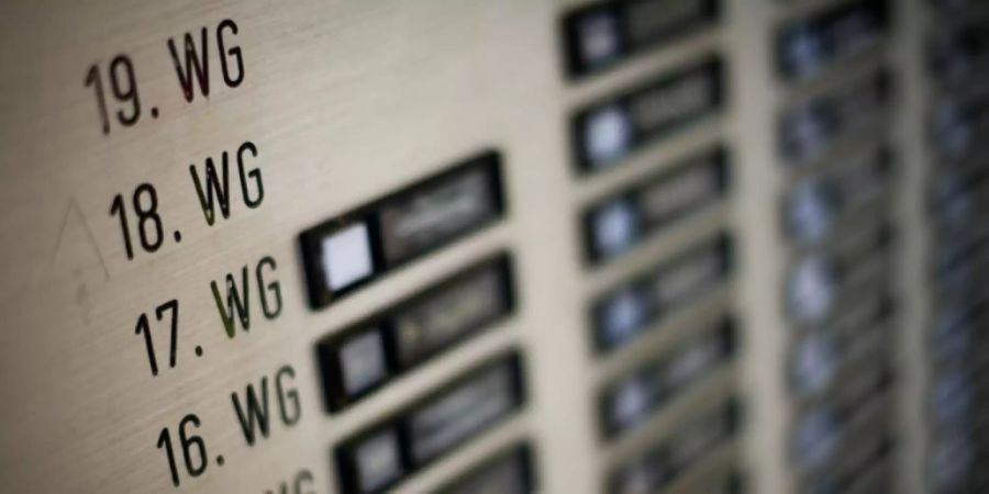 Klingelschilder in einem Wohngebäude
