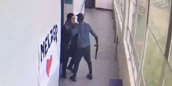 Attentat verhindert - US-Coach entwaffnet Amokläufer