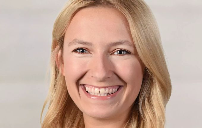 Camille Lothe, Präsidentin der Zürcher Jung-SVP, kandidiert ebenfalls. Camille Lothe Junge SVP