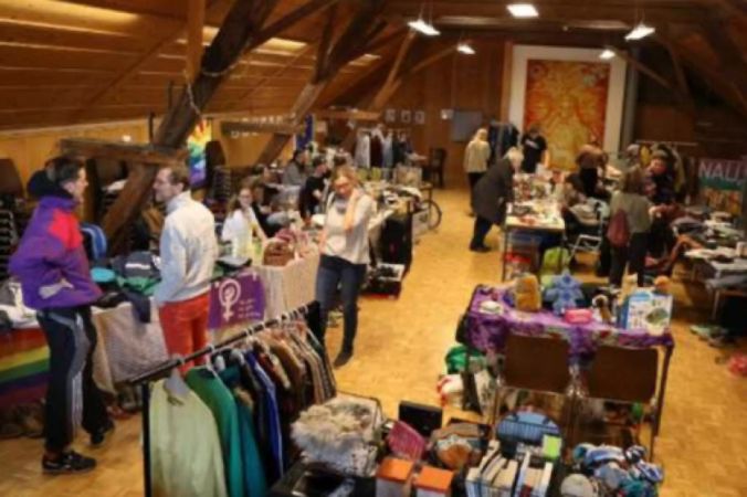 Neue Modetrends am Flohmarkt in Schwarzenburg