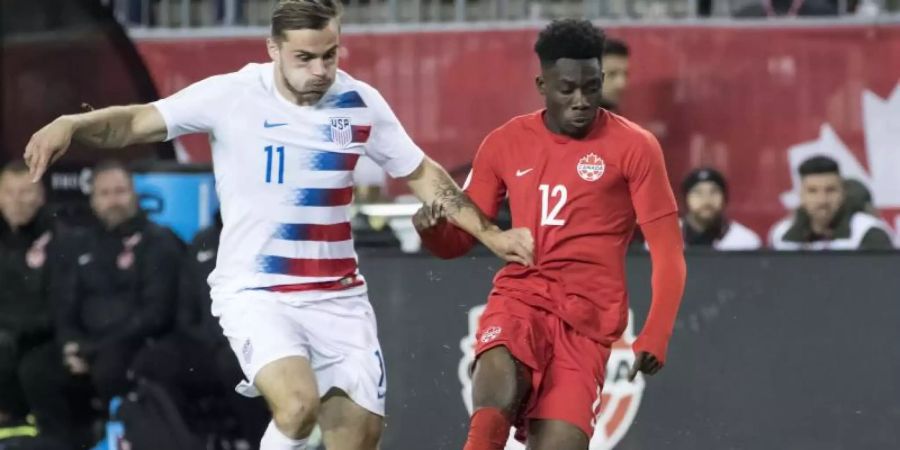 Bayern-Profi Alphonso Davies (r) führte Kanada zum Sieg. Foto: Angel Marchini/ZUMA Wire/dpa
