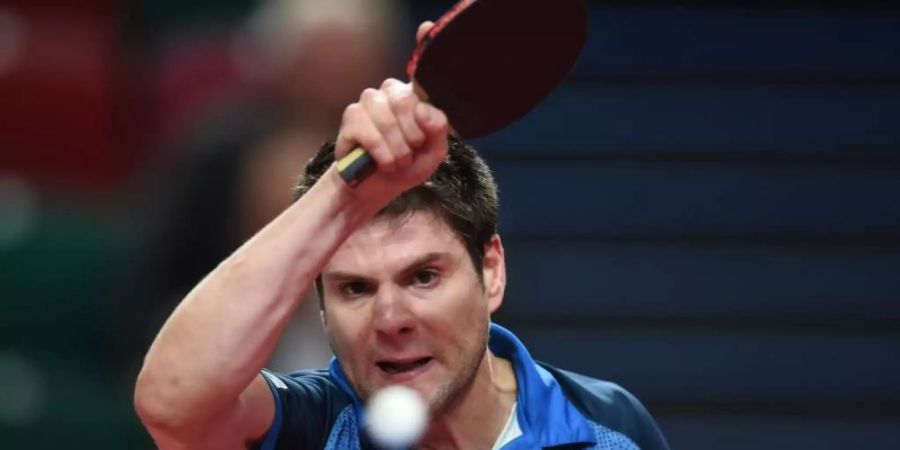 Verlor sein Auftaktmatch in Bremen: Dimitrij Ovtcharov. Foto: Carmen Jaspersen/dpa