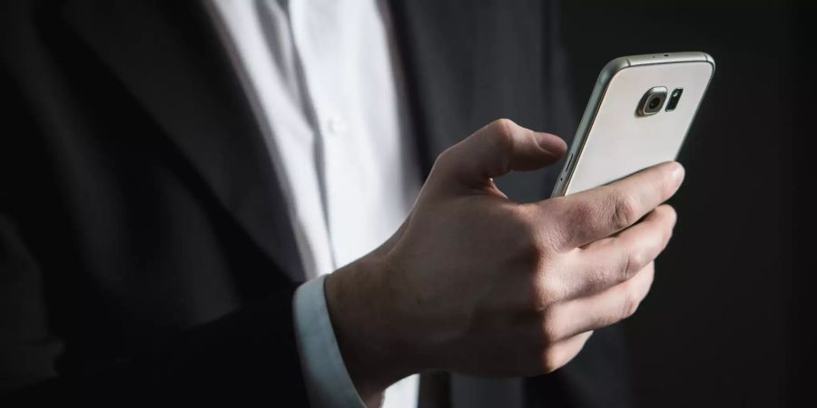 Handy Mann Hand Facebook