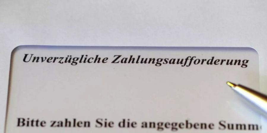Infolge wirtschaftlicher Probleme könnten viele Firmen ihre Rechnungen nur noch verspätet oder gar nicht mehr zahlen. Foto: Jens Kalaene/dpa-Zentralbild/dpa