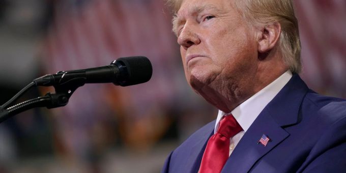 Donald Trump und seine Anwälte kritisieren das Vorgehen der Behörden als politisch motiviert. Donald Trump