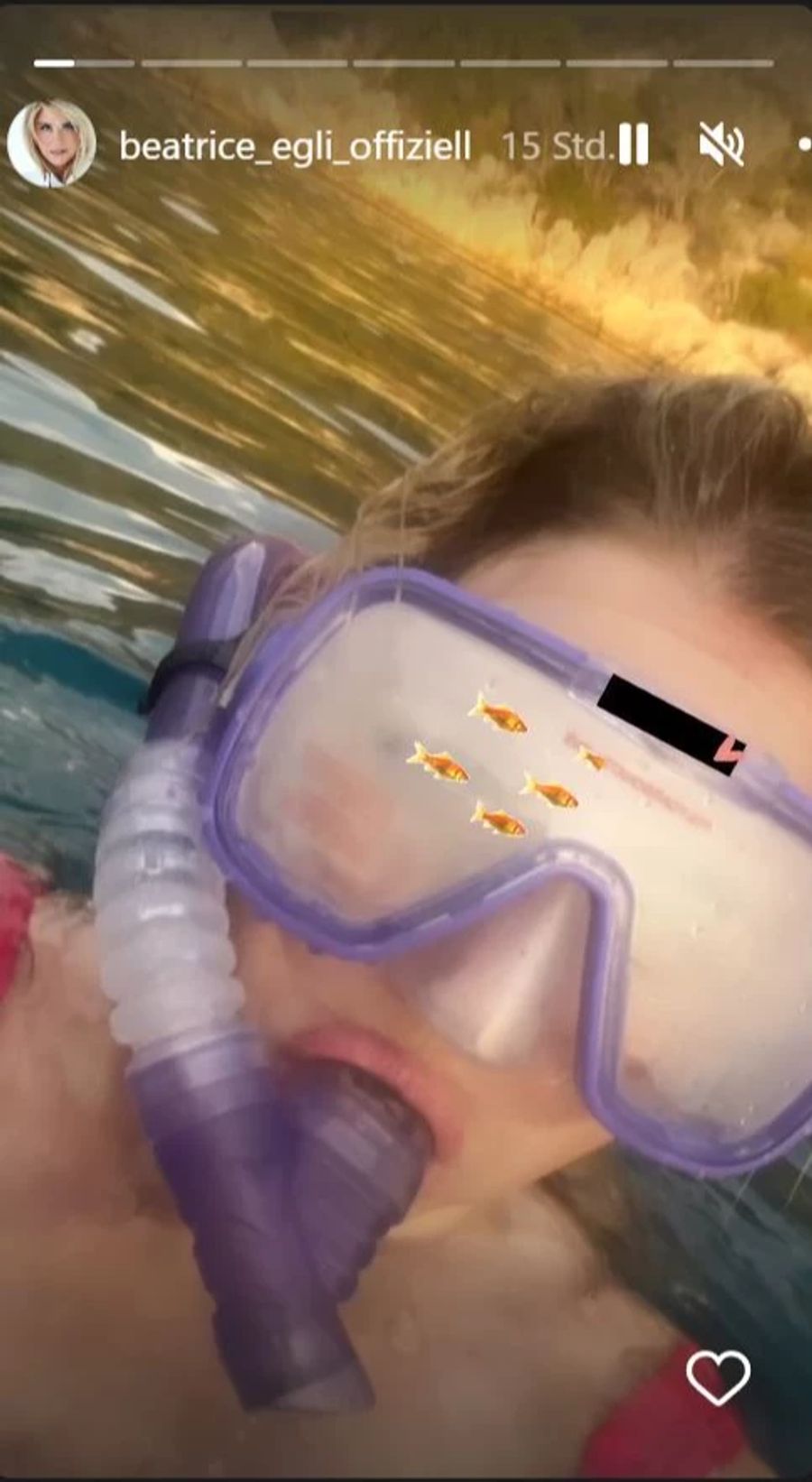 Ganz spontan: Beatrice Egli knipst sich mit Taucherbrille.