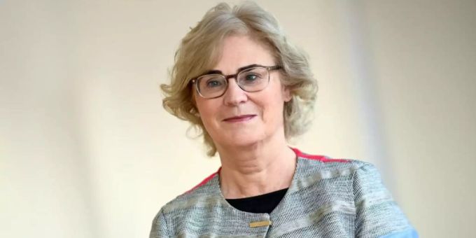 Christine Lambrecht (SPD), Bundesministerin der Justiz und für Verbraucherschutz, am Rande eines dpa-Interviews. Foto: Britta Pedersen/dpa-Zentralbild/dpa Christine Lambrecht (SPD), Bundesministerin der Justiz und für Verbraucherschutz, am Rande eines dpa-Interviews. Foto: Britta Pedersen/dpa-Zentralbild/dpa
