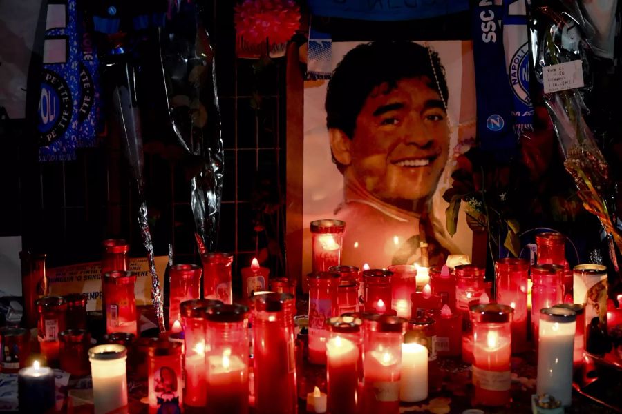 Die Trauer in Argentinien nach dem Tod von Diego Maradona ist grenzenlos.